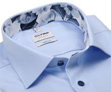 Koszula Olymp Level Five Twill – jasnoniebieska z wewnętrzną stójką w niebiesko-białe kwiaty