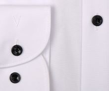 Marvelis Body Fit – biała koszula z czarną wewnętrzną stójką i plisą