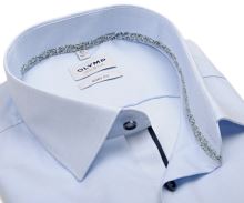 Koszula Olymp Level Five – jasnoniebieska z delikatną strukturą z ozdobną wewnętrzną stójką i plisą