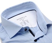 Koszula Marvelis Body Fit Jersey – elastyczna jasnoniebieska z wyszytym wzorem - extra długi rękaw