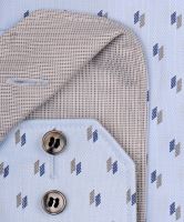Koszula Olymp Super Slim – jasnoniebieska w niebiesko-beżowe równoleżniki z wewnętrzną stójką i mankietami