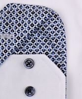 Koszula Venti Modern Fit – biała z niebieską wewnętrzną stójką, mankietem i granatową plisą