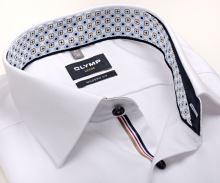 Koszula Olymp Modern Fit – biała z delikatną fakturą, ozdobną wewnętrzną stójką i plisą