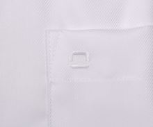 Koszula Olymp Modern Fit Twill – biała z diagonalną strukturą i granatową wewnętrzną plisą - extra długi rękaw